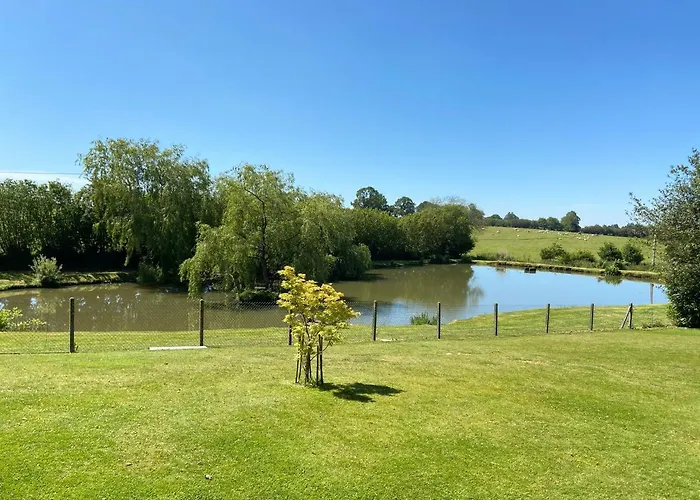 Hotel Les Cornillères Et Ses Maisonettes, 4 étoiles, Option, Société La Clé Decamp *