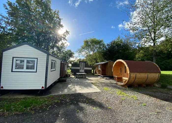 Les Cornillères Et Ses Maisonettes, 4 étoiles, Option, Société La Clé Decamp *