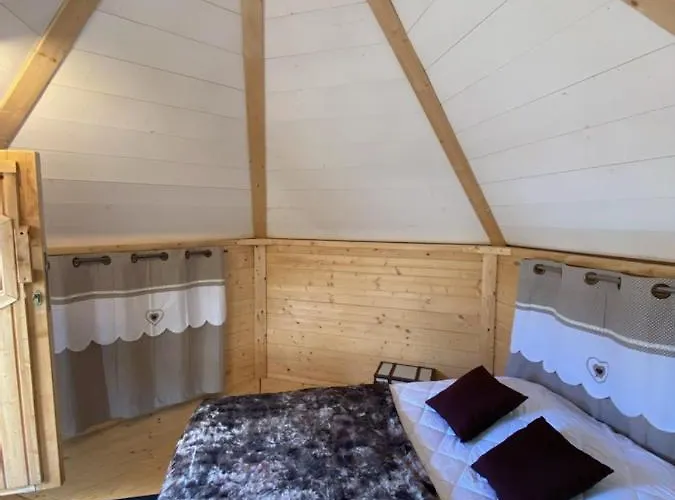 Les Cornillères Et Ses Maisonettes, 4 étoiles, Option, Société La Clé Decamp * Braffais