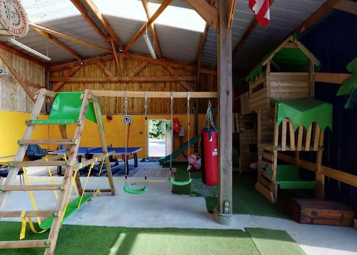 Les Cornillères Et Ses Maisonettes, 4 étoiles, Option, Société La Clé Decamp Hotel